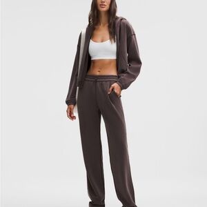 lululemon Softstreme High-Rise Pant Regular - Sequoia - Size 8 NWT
